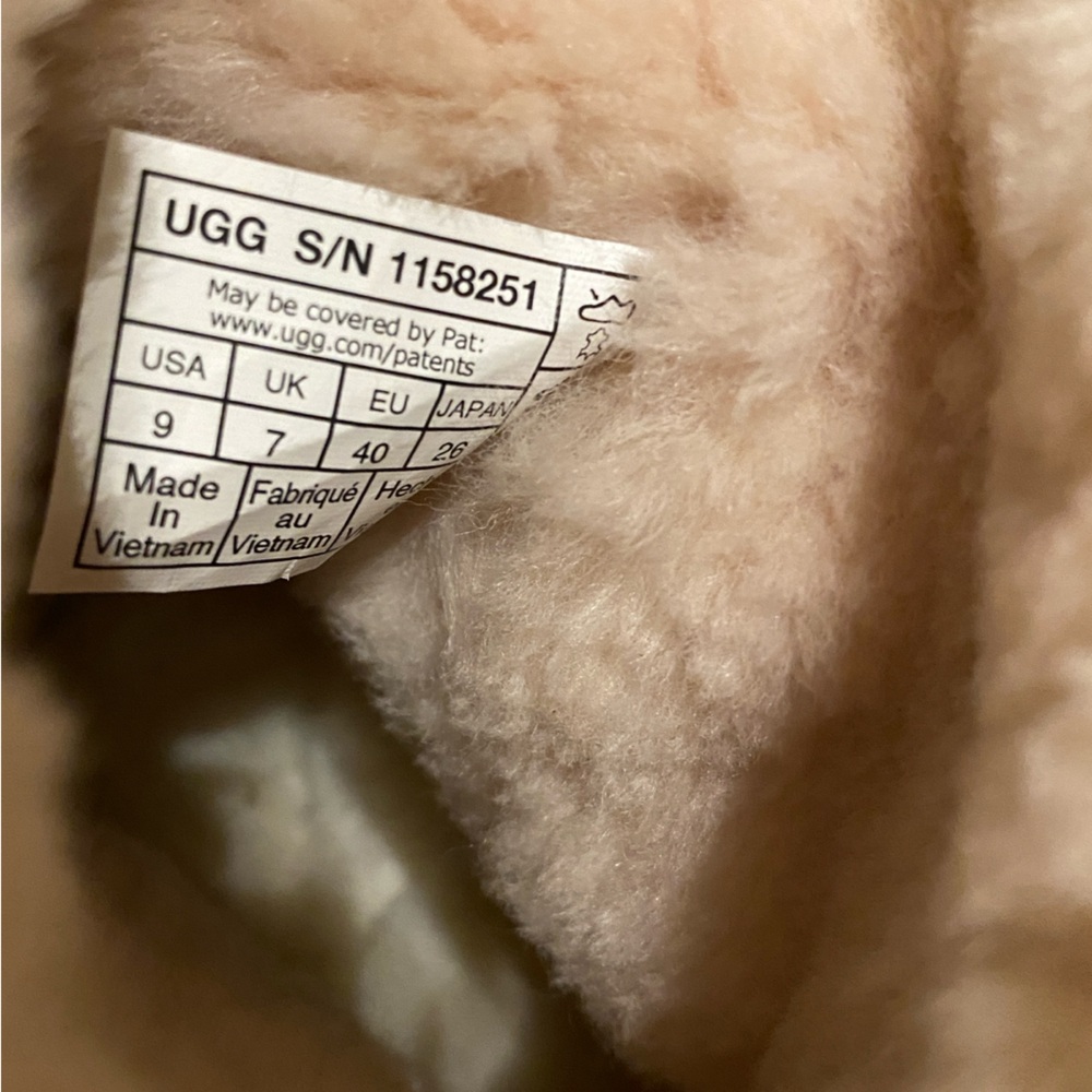 Brand New In Box Classic Mini Alpine Ugg Boots Size 9 in Chestnut - Picture 11 of 16